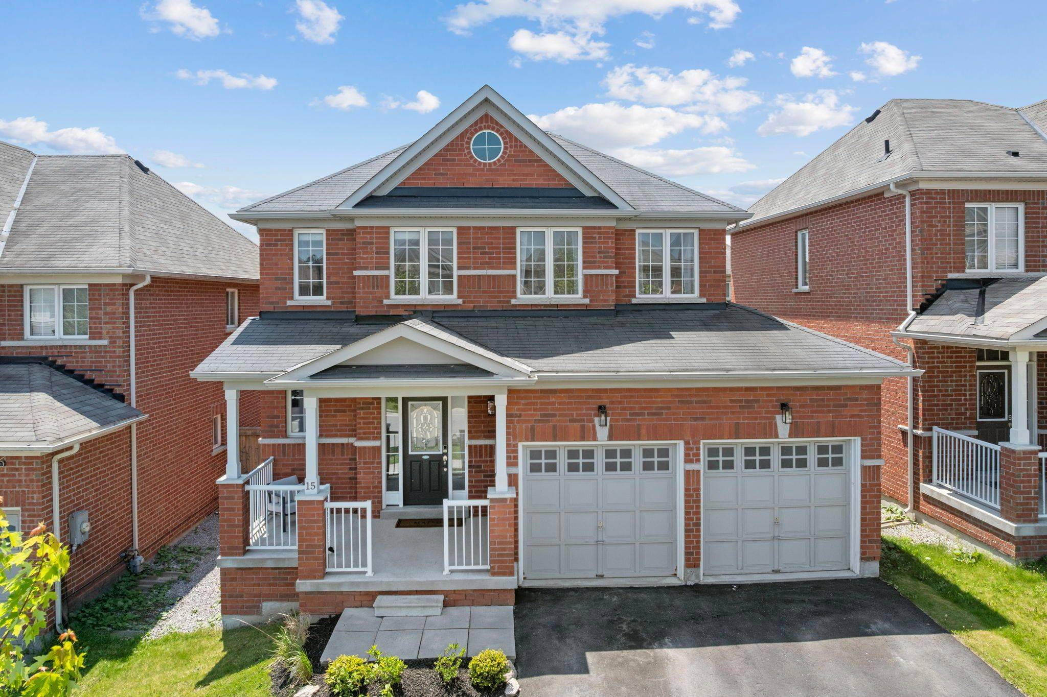 15 Grey Wing AVE, Georgina, ON L4P 0E8