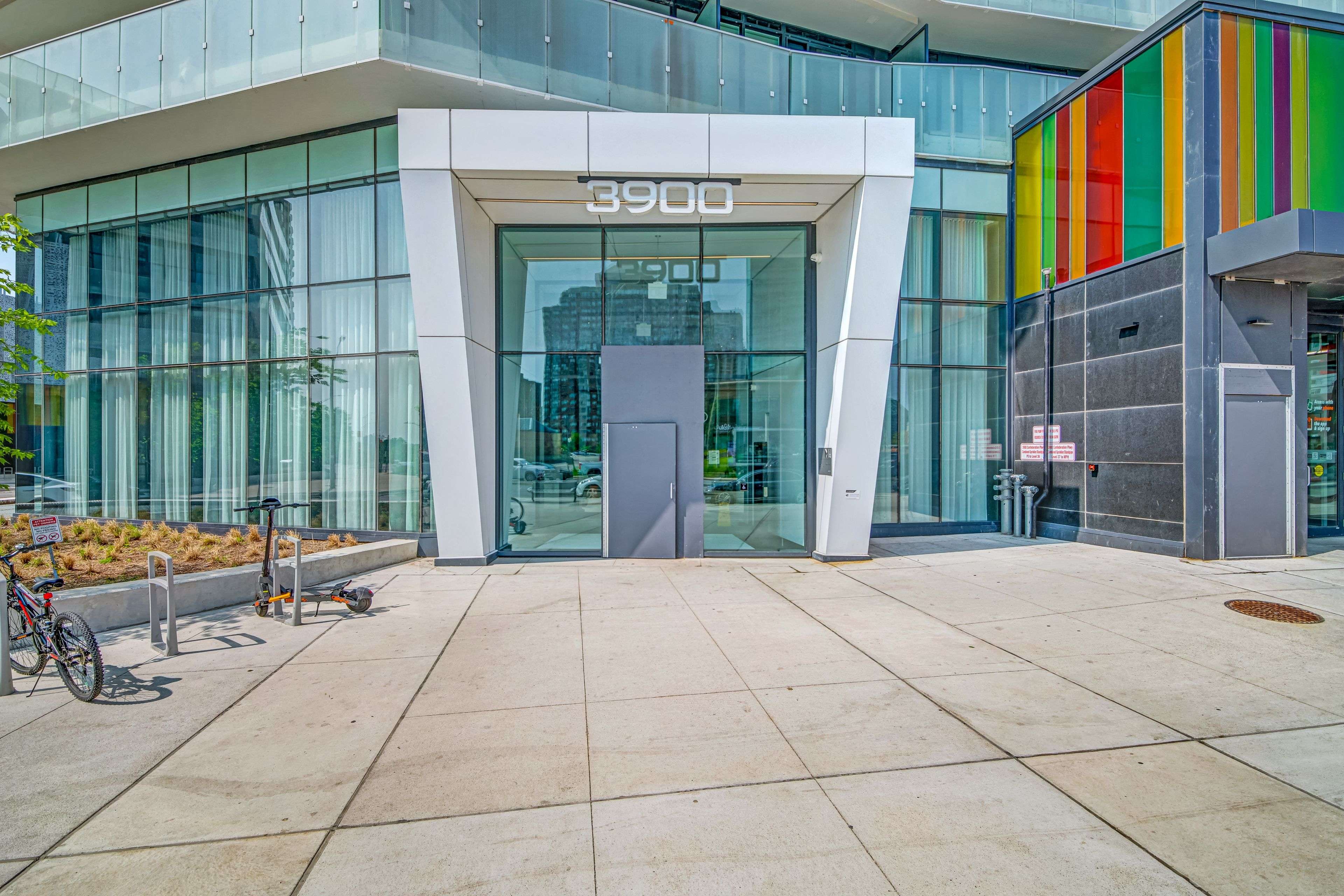 Mississauga, ON L5B 0K7,3900 Confederation Pkwy #418
