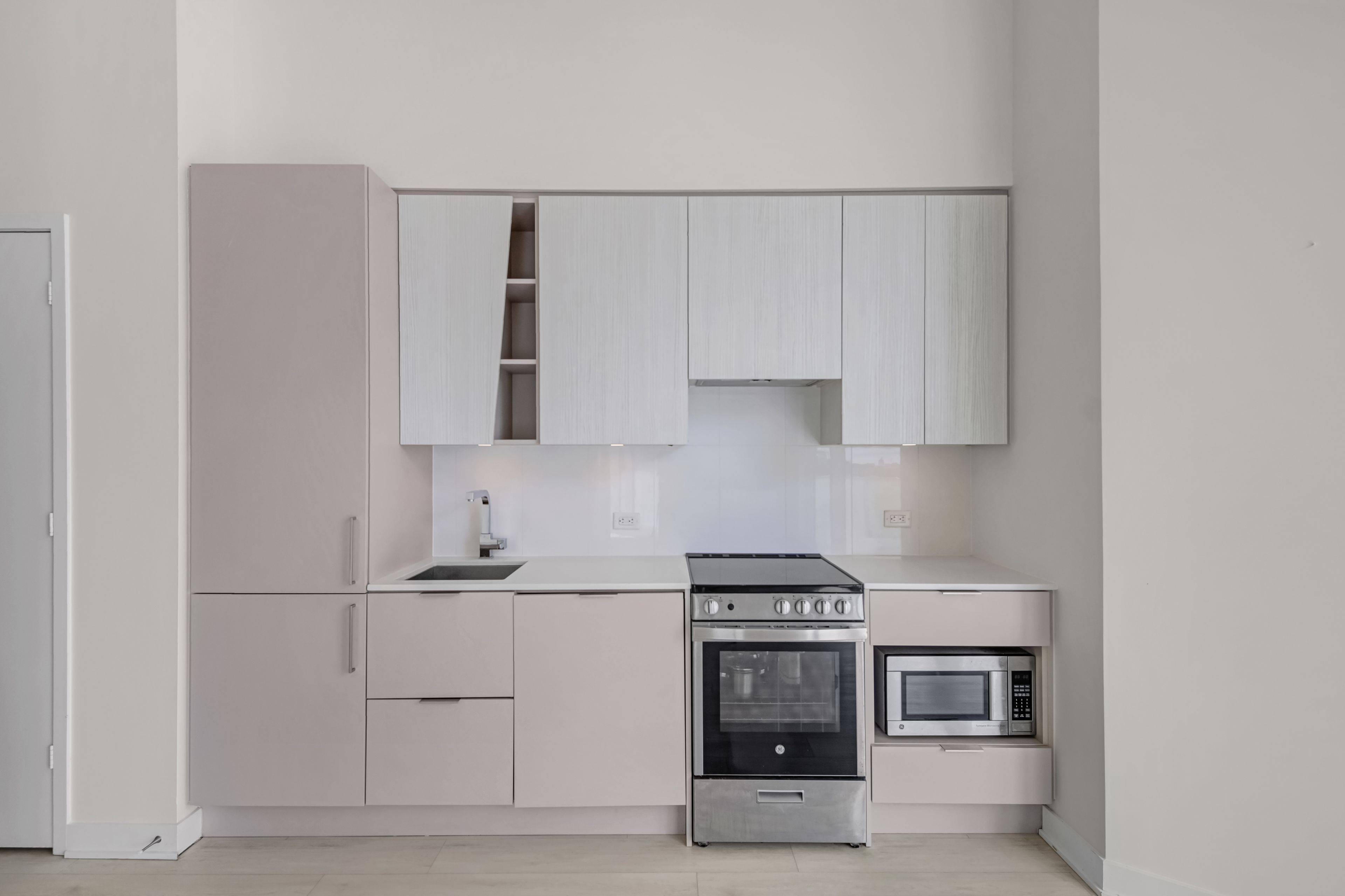 Mississauga, ON L5B 0K7,3900 Confederation Pkwy #418