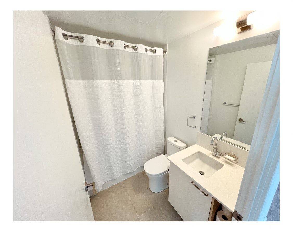 Oakville, ON L6M 5P6,3005 Pine Glen RD #619