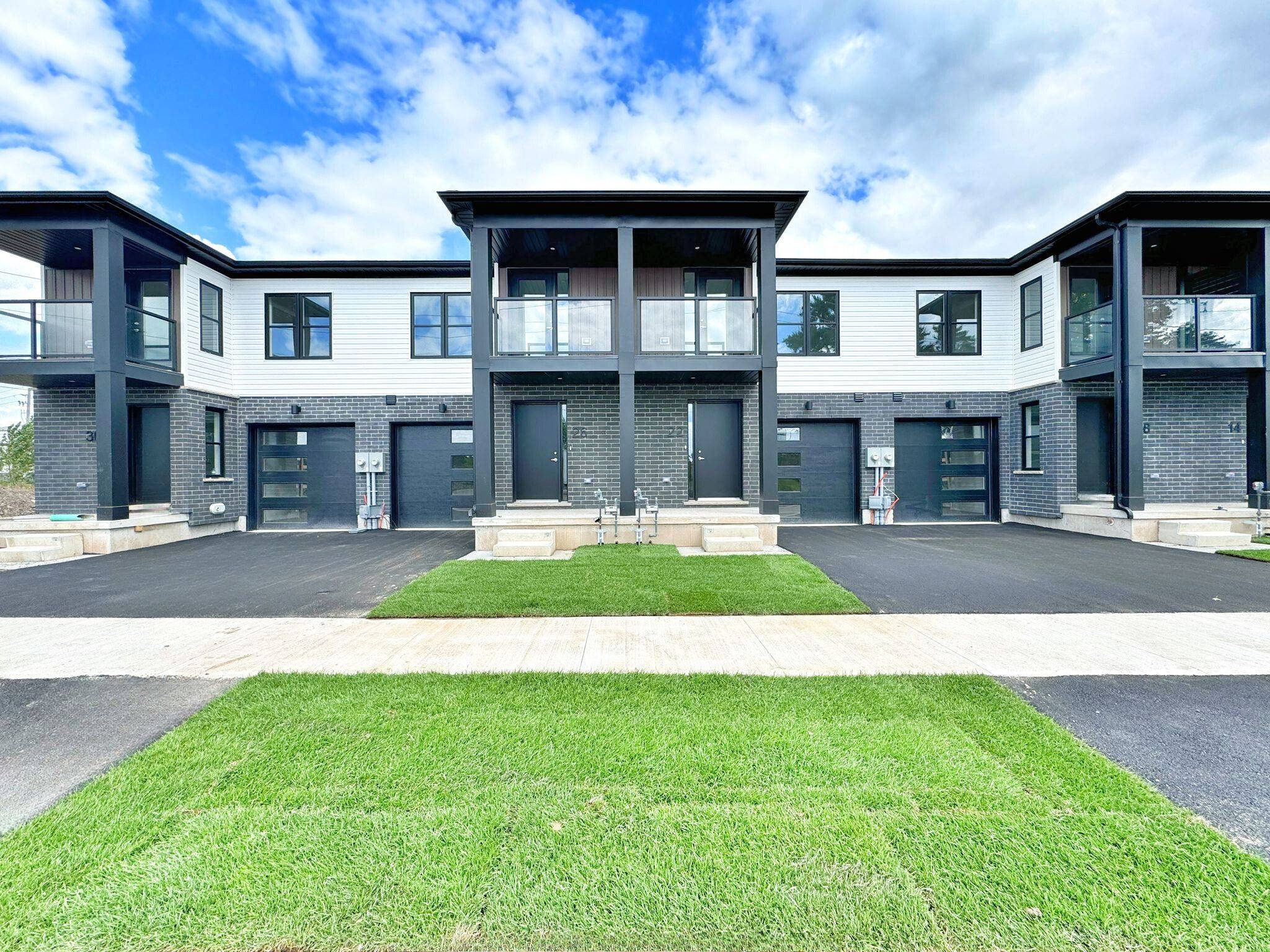 22 Marina PL, Welland, ON L3B 0N7
