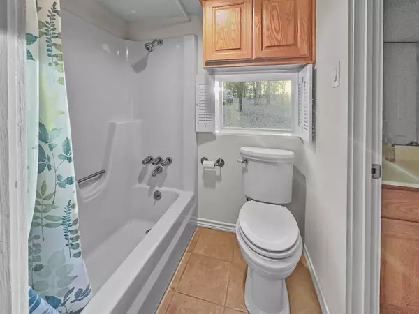 Holly Lake Ranch, TX 75765,1476 W Holly Trail