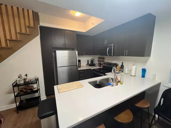 Pickering, ON L1V 0E9,1555 Kingston RD #208