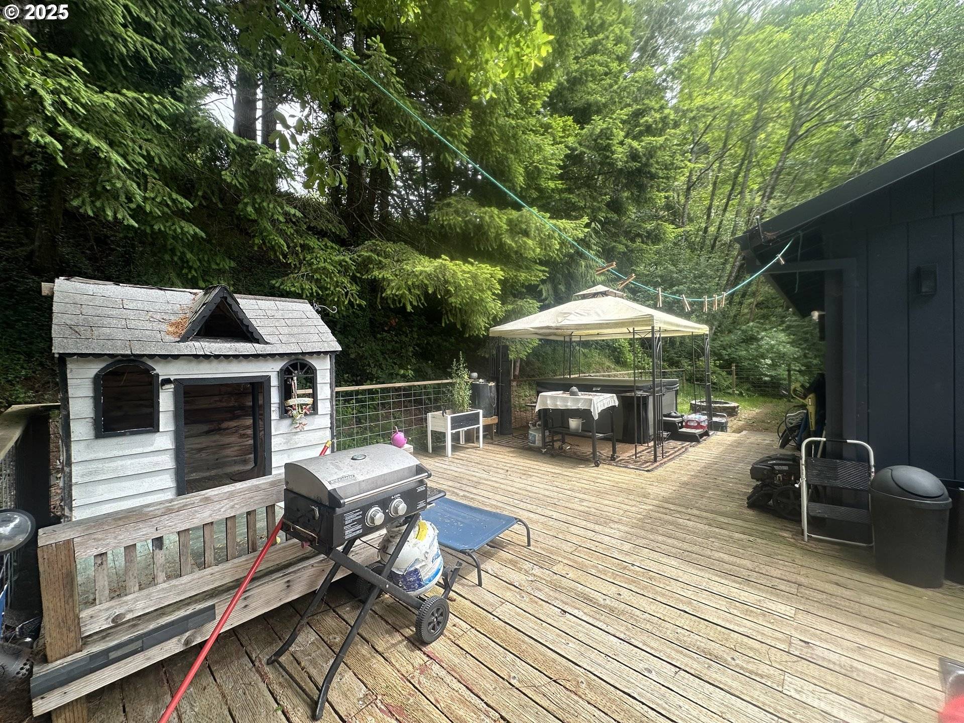 Lakeside, OR 97449,585 ROBINHOOD AVE