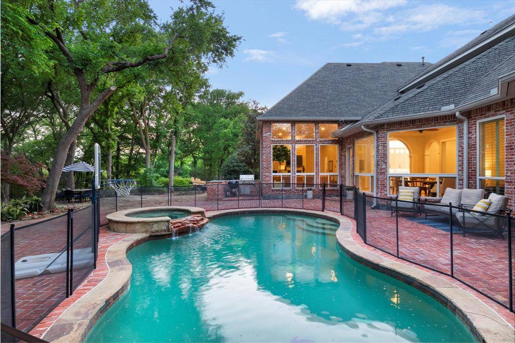 Waxahachie, TX 75165,432 Victorian Drive