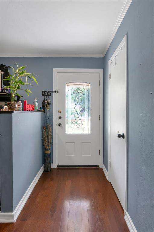Fort Worth, TX 76109,4216 Selkirk Drive W