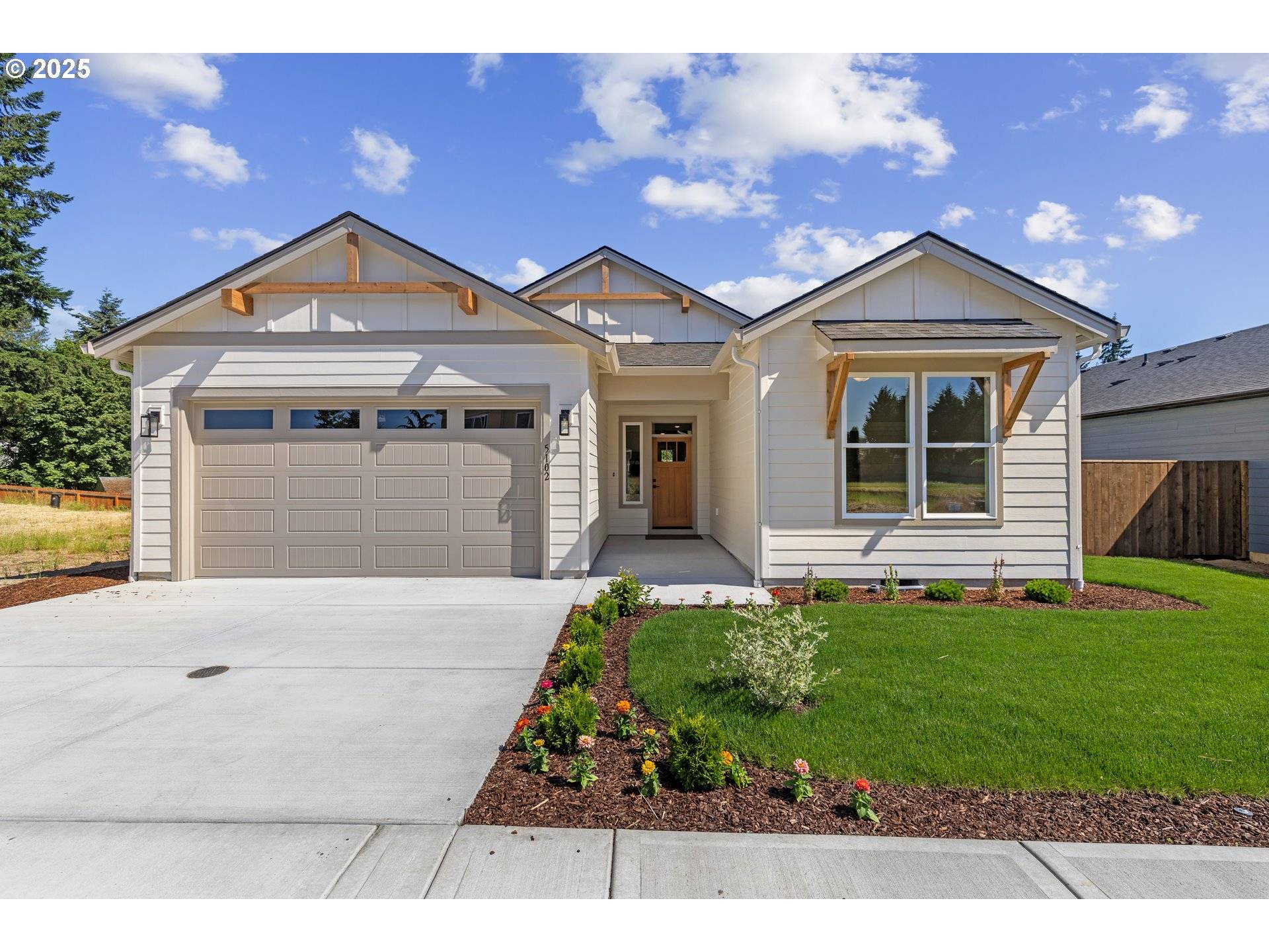 5102 NE 71st ST, Vancouver, WA 98661