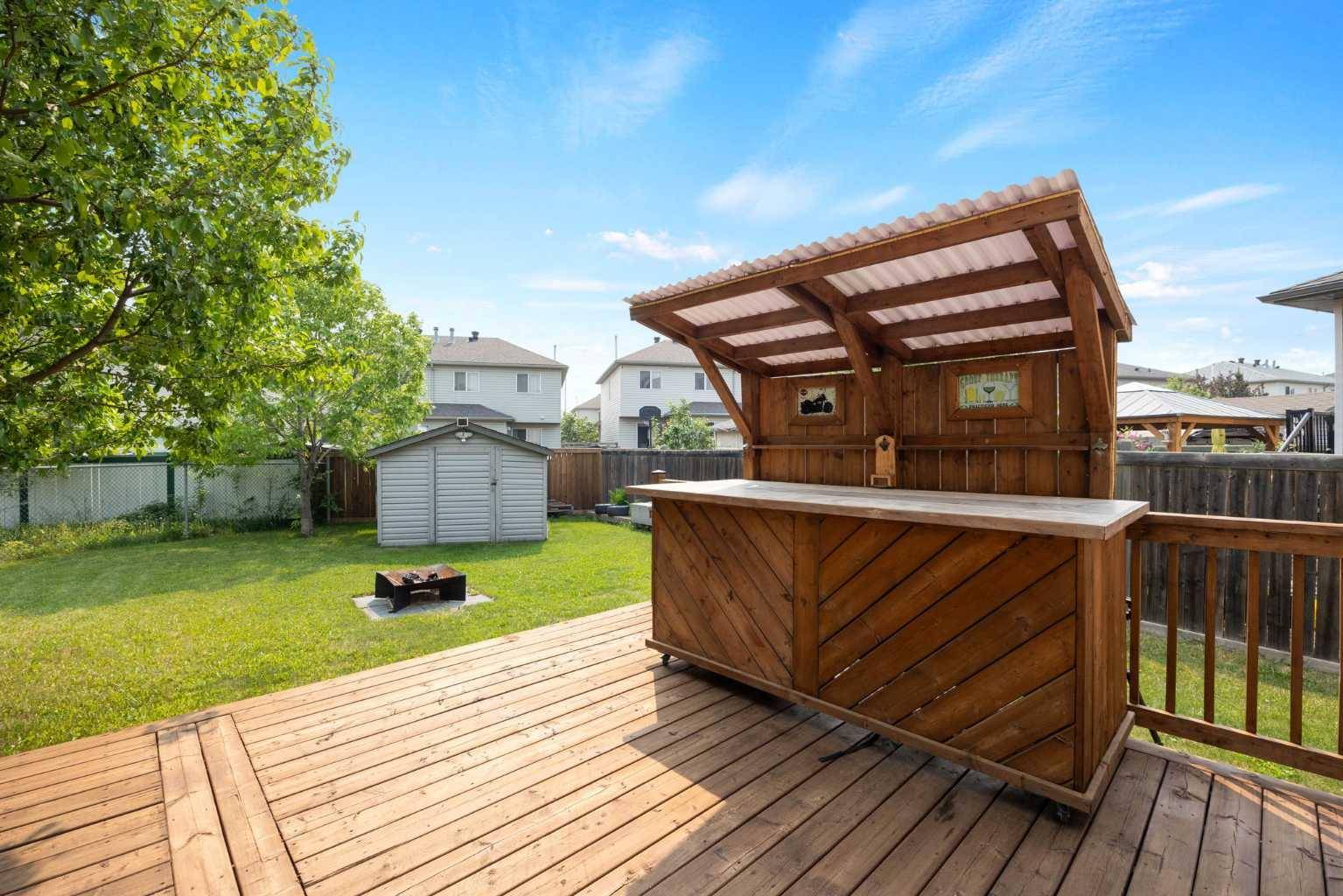 Fort Mcmurray, AB T9K 2T8,112 Bruin Bay