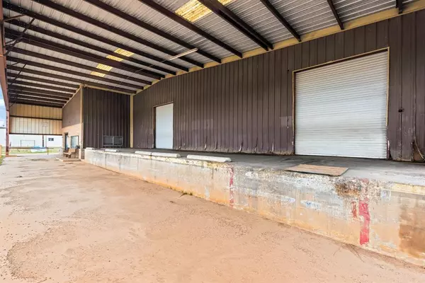 Winnsboro, TX 75494,1211 E Coke RD Road