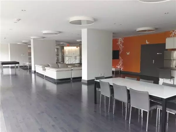 Toronto C01, ON M6K 3R6,69 Lynn Williams ST #405
