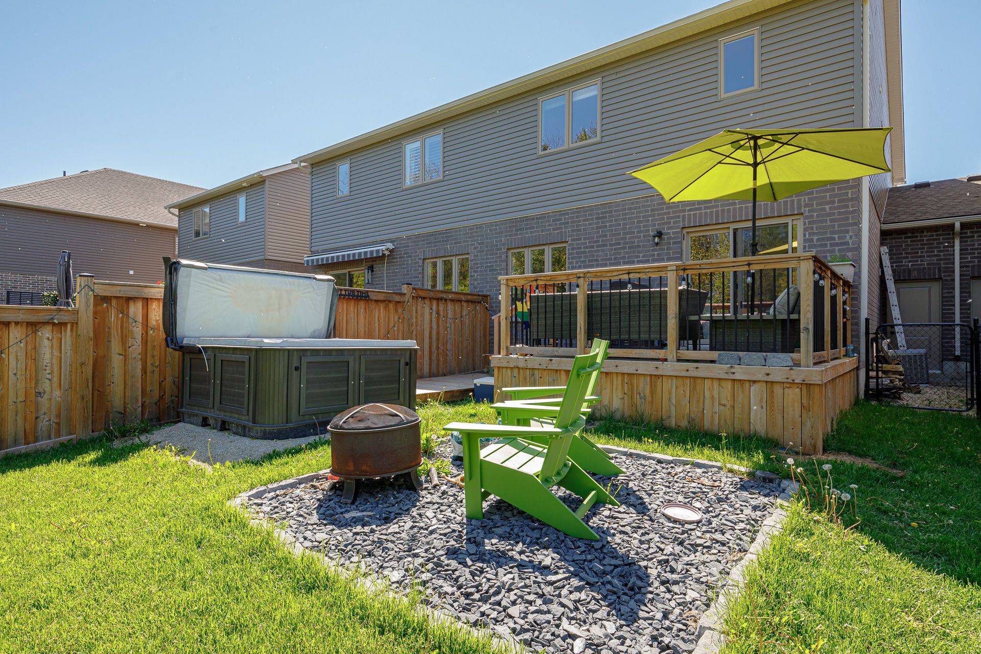 Collingwood, ON L9Y 1M5,39 George Zubek DR