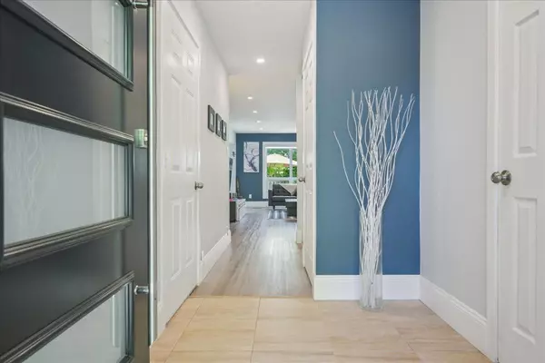 Oakville, ON L6H 3N5,284 Rimmington DR