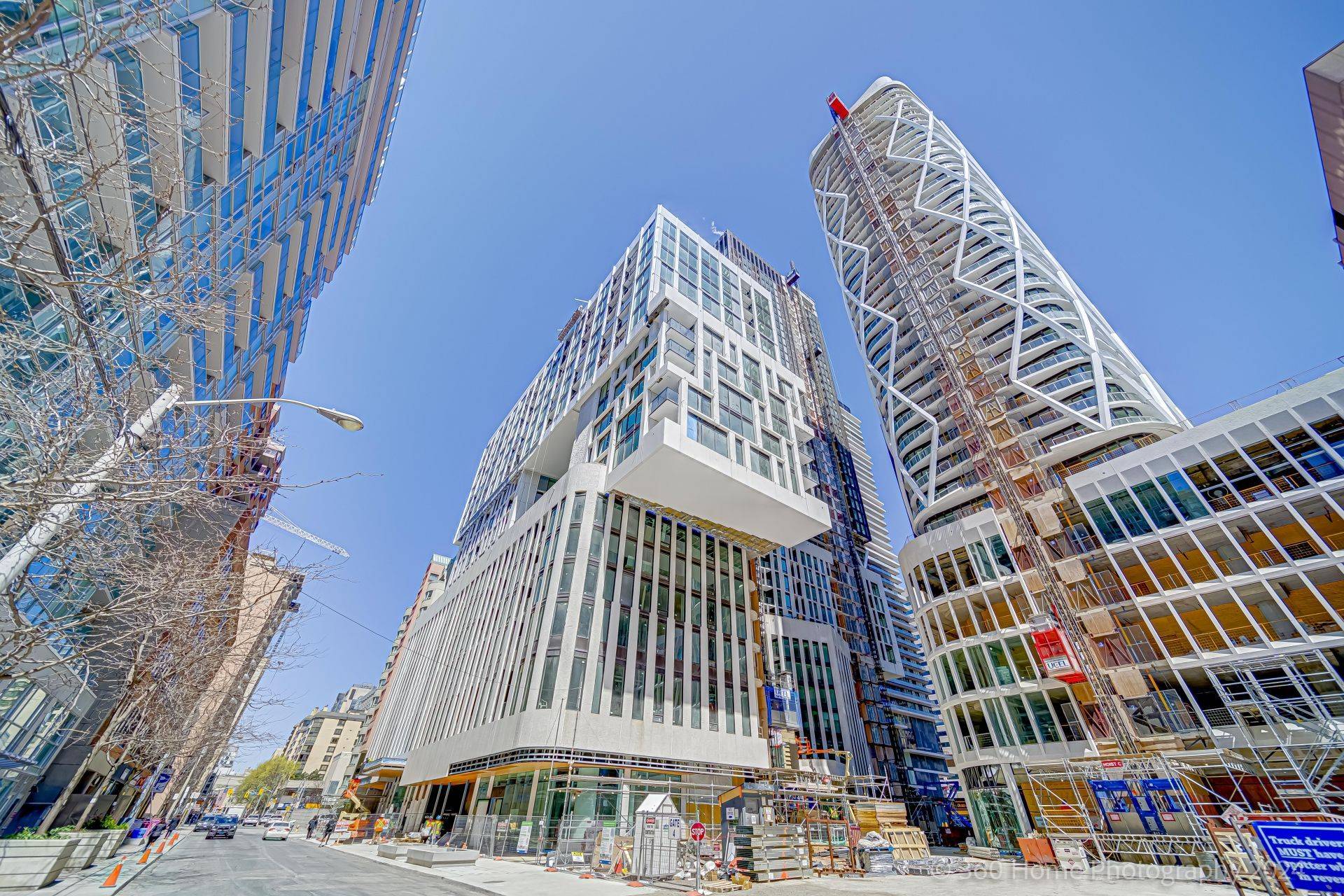 234 Simcoe ST #719, Toronto C01, ON M5T 1T4