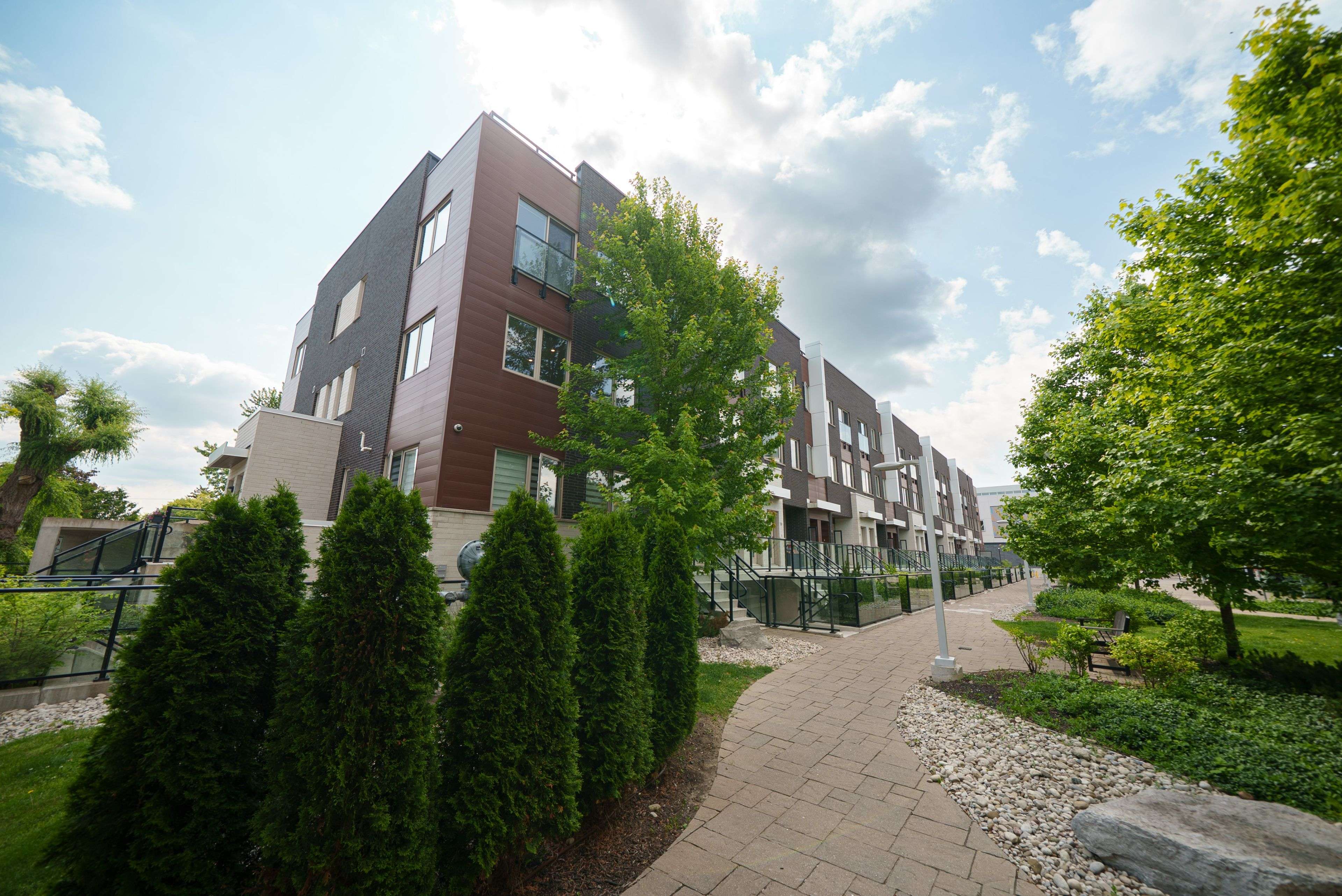780 Sheppard AVE E #TH03, Toronto C15, ON M2K 0E8