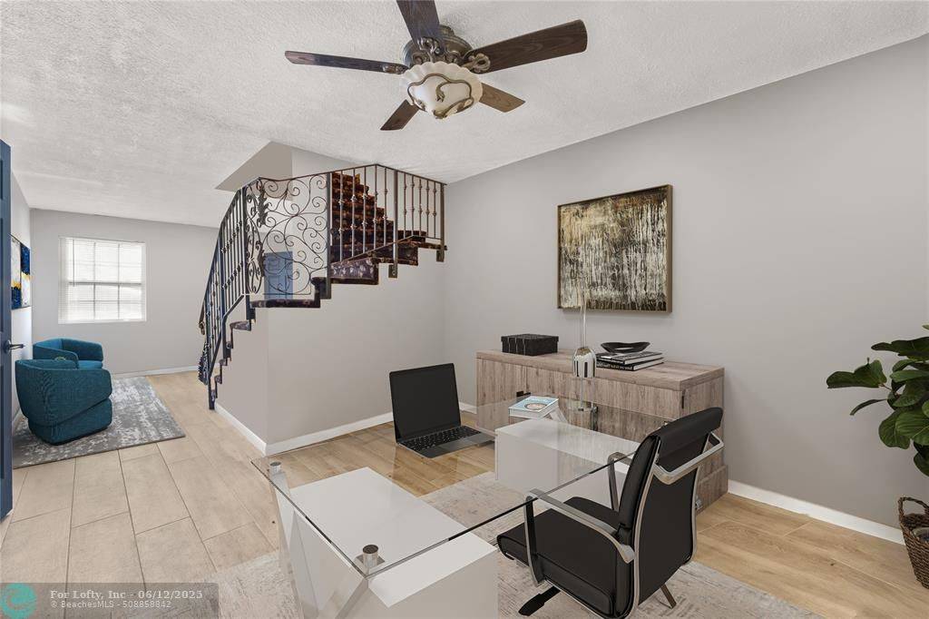 Hollywood, FL 33021,5701 Mckinley St