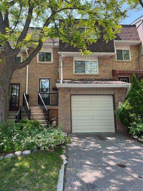32 Dunkeld WAY, Markham, ON L3T 4Y9