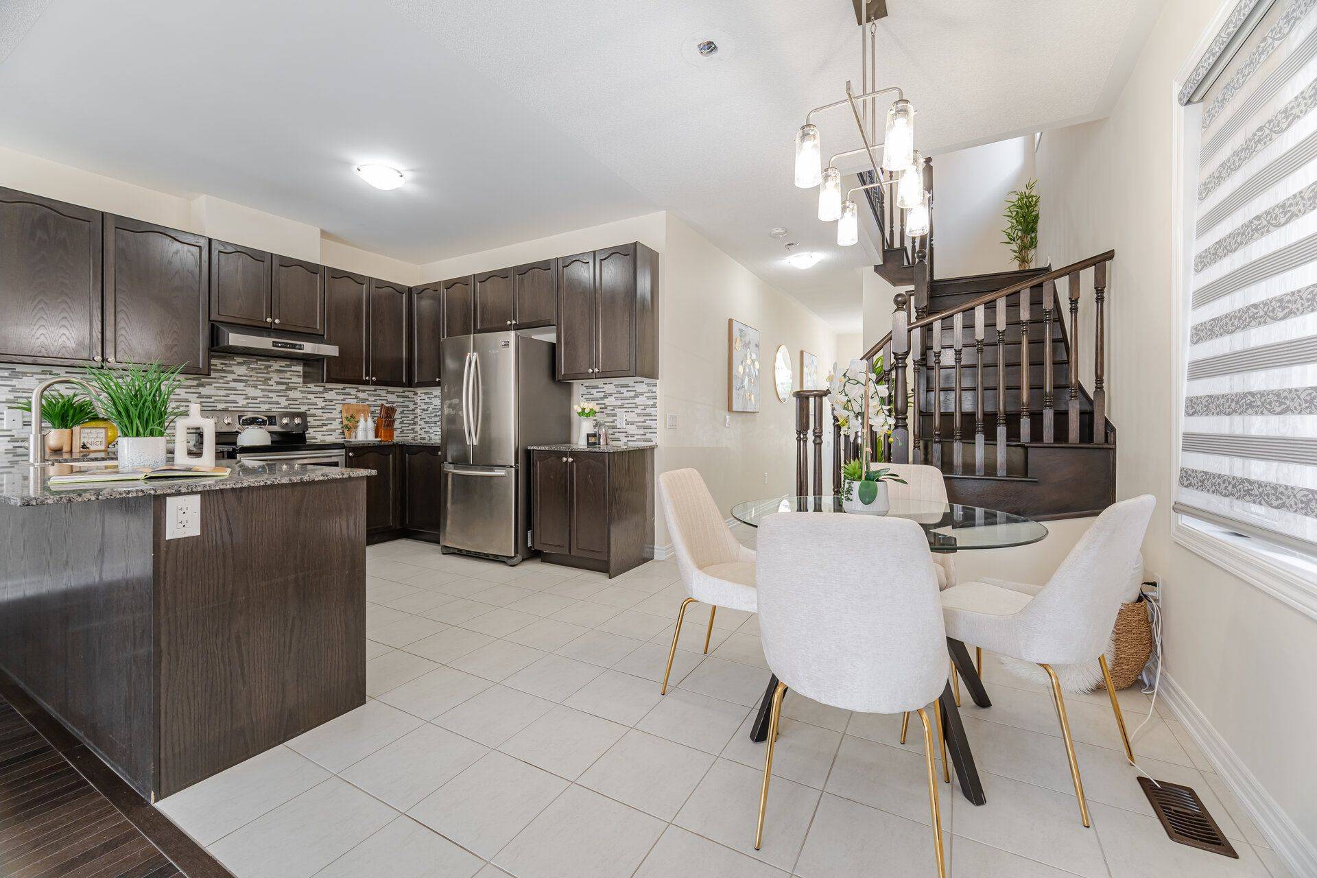 Caledon, ON L7C 4B8,54 Maple Cider ST