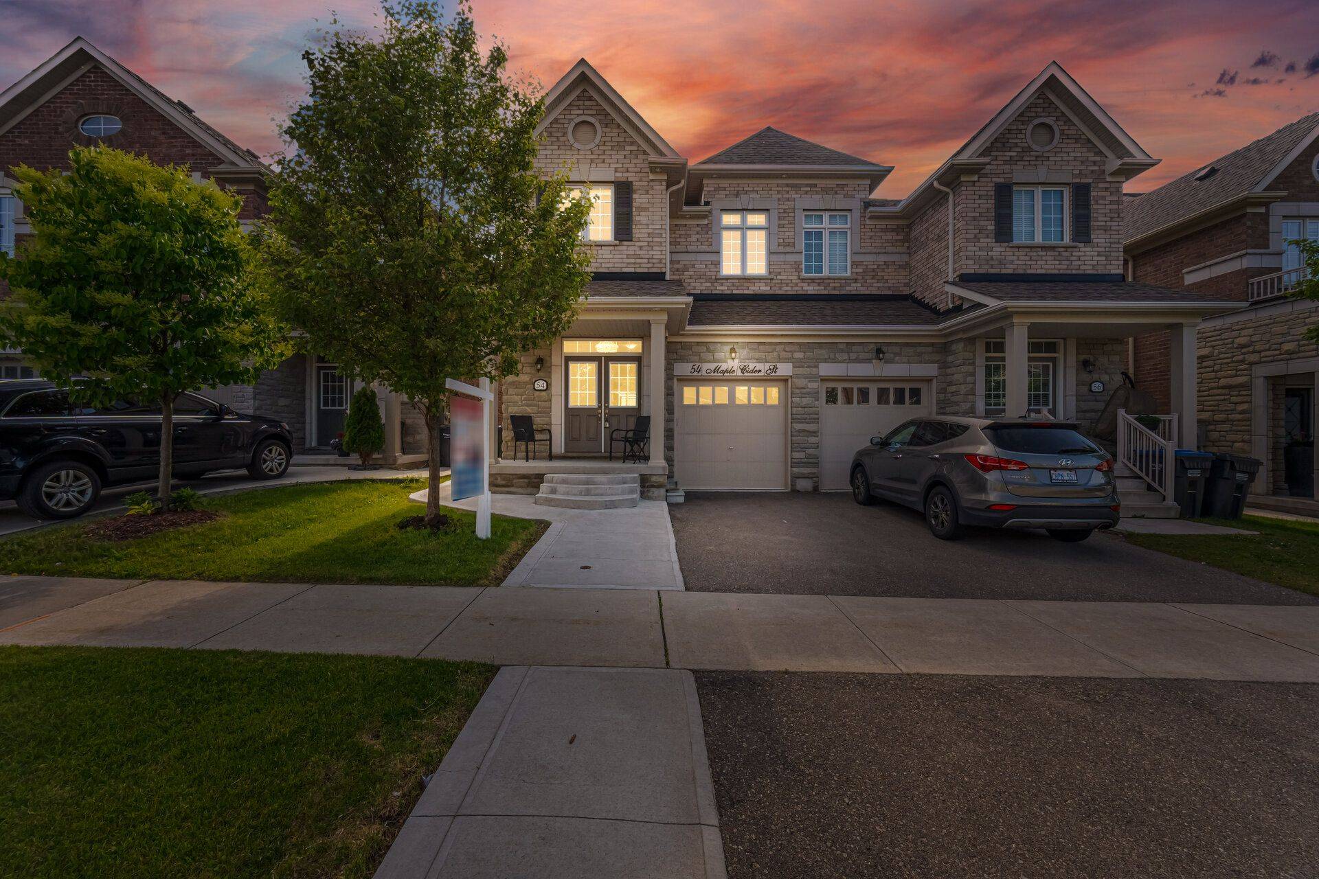 Caledon, ON L7C 4B8,54 Maple Cider ST