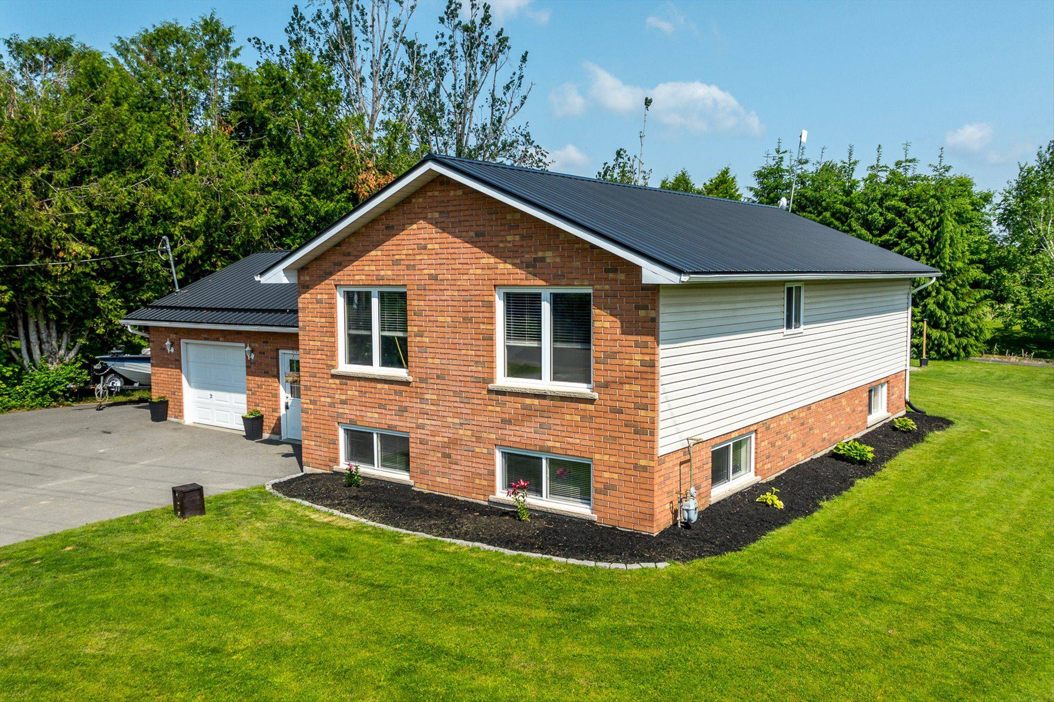 Kawartha Lakes, ON K0L 2N0,929 Cottingham RD