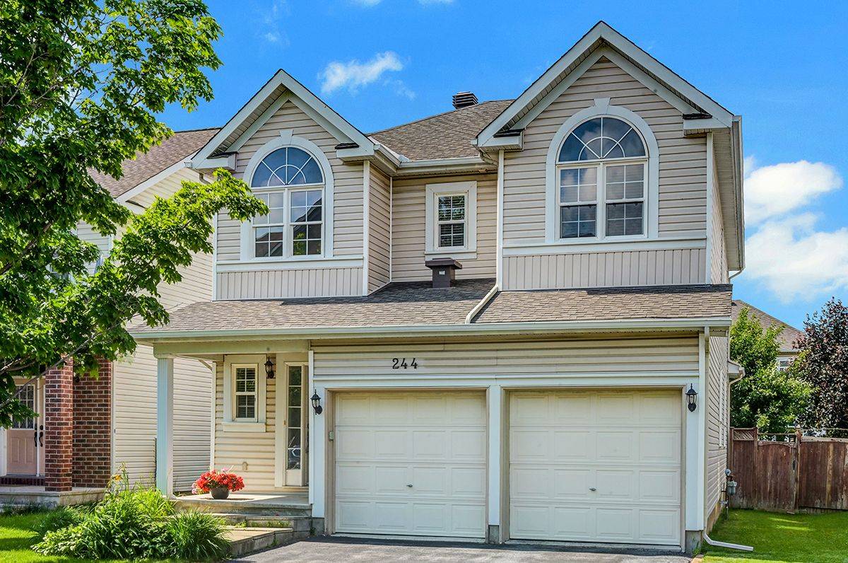 244 Deercroft AVE, Barrhaven, ON K2J 5J9