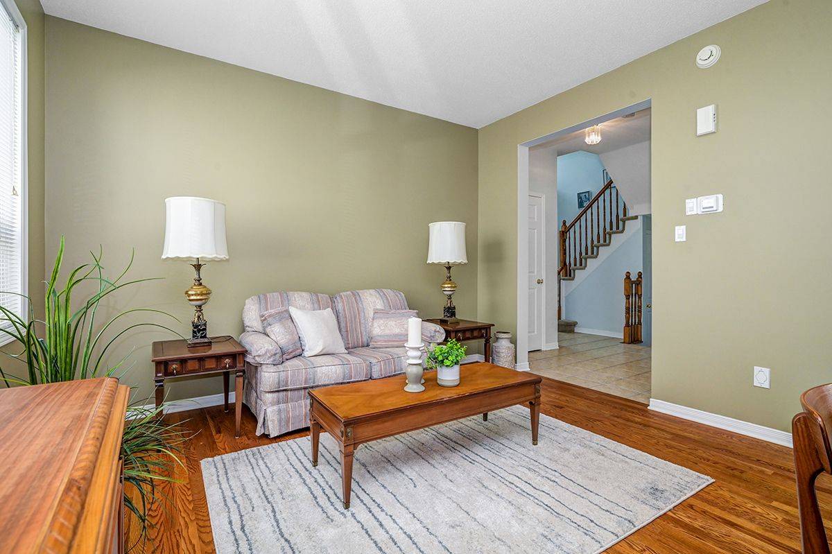 Barrhaven, ON K2J 5J9,244 Deercroft AVE