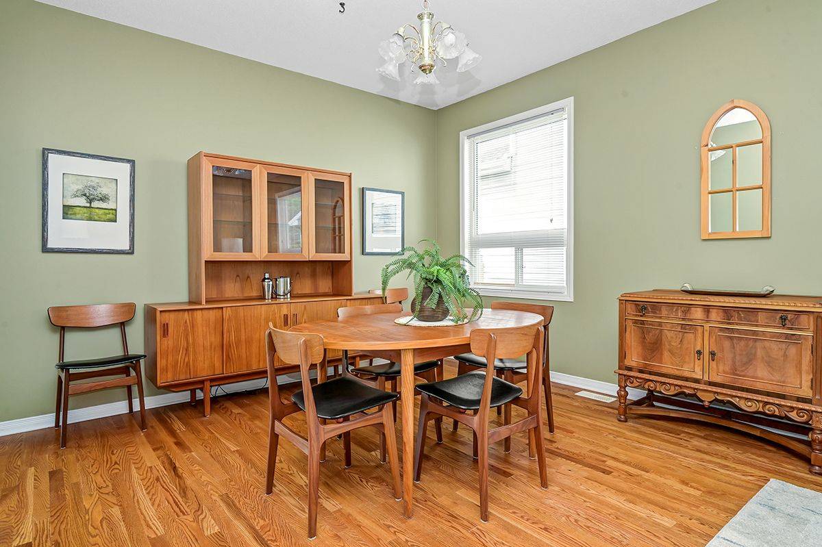 Barrhaven, ON K2J 5J9,244 Deercroft AVE