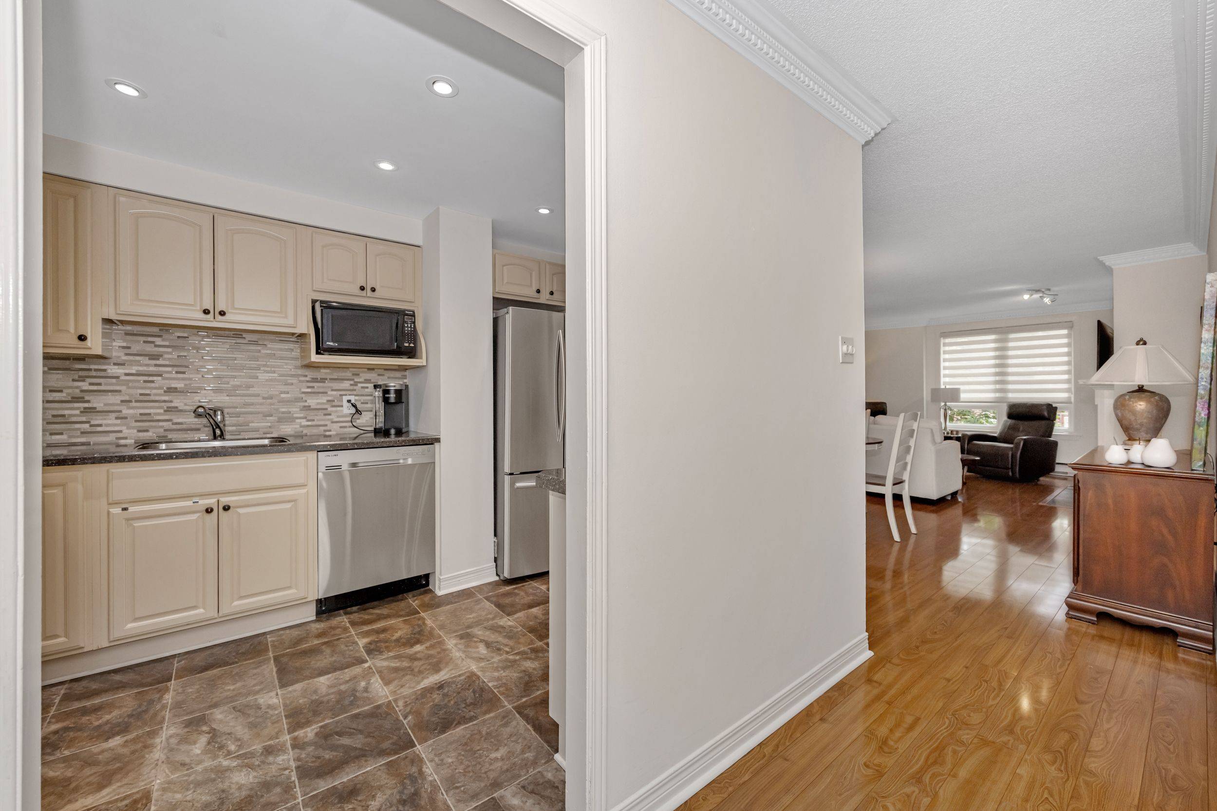 Overbrook - Castleheights And Area, ON K1K 3V2,939 North River RD #302