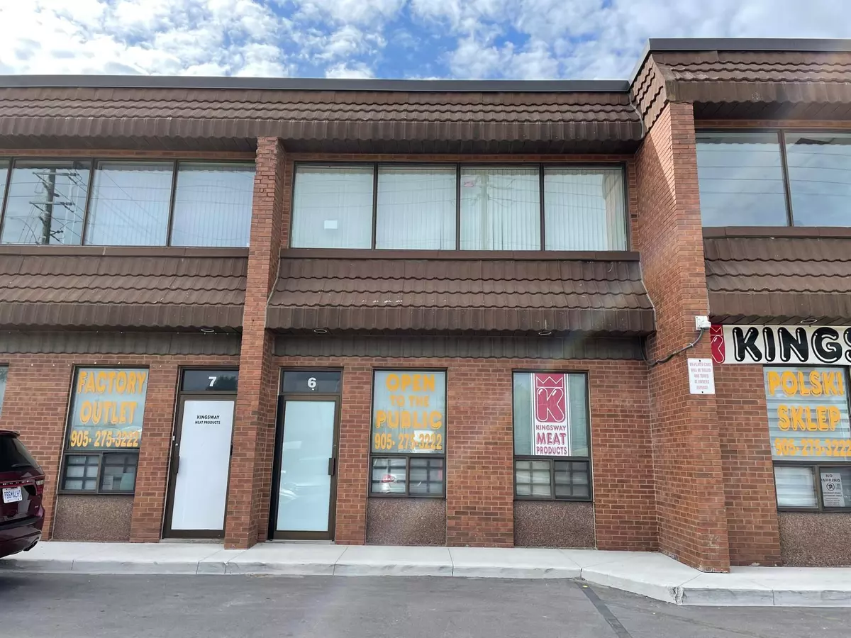 Mississauga, ON L4Y 1Y6,2404 Haines RD #210