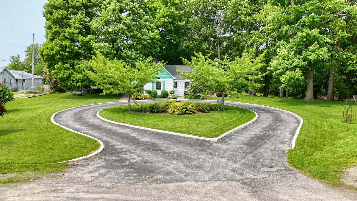 Rideau Lakes, ON K0G 1V0,204 Road 33 N/A N