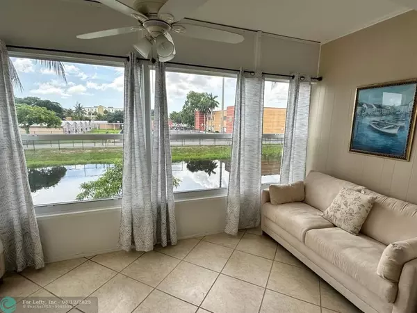 Lauderdale Lakes, FL 33319,3990 NW 42nd Ave #208
