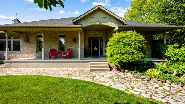 Minto, ON N0G 2L0,10 James ST