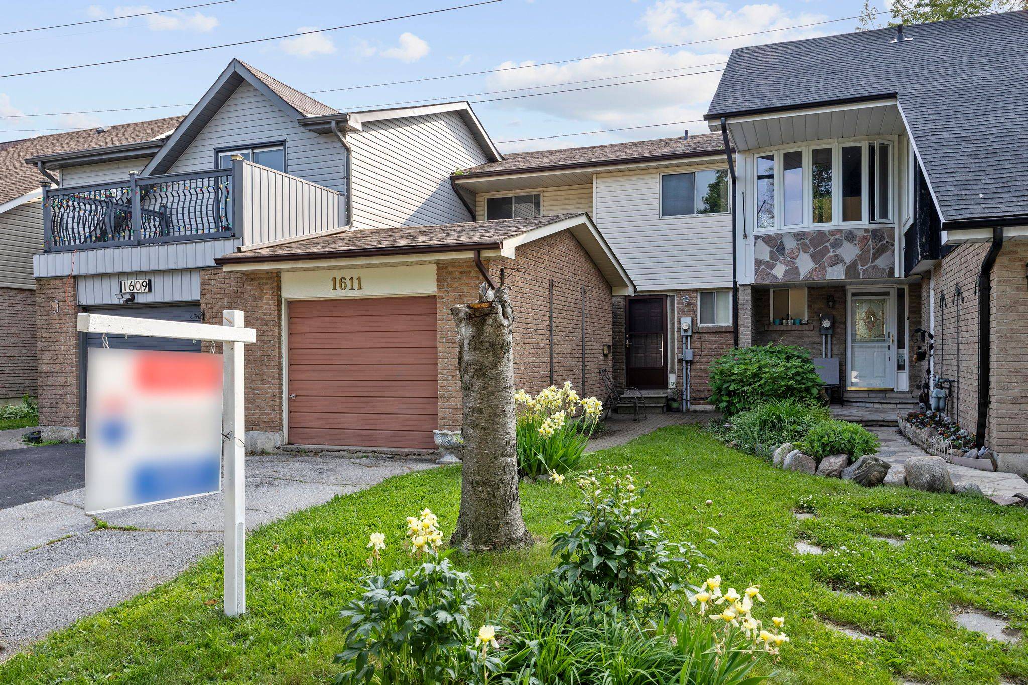 Pickering, ON L1V 3B5,1611 Geta CIR