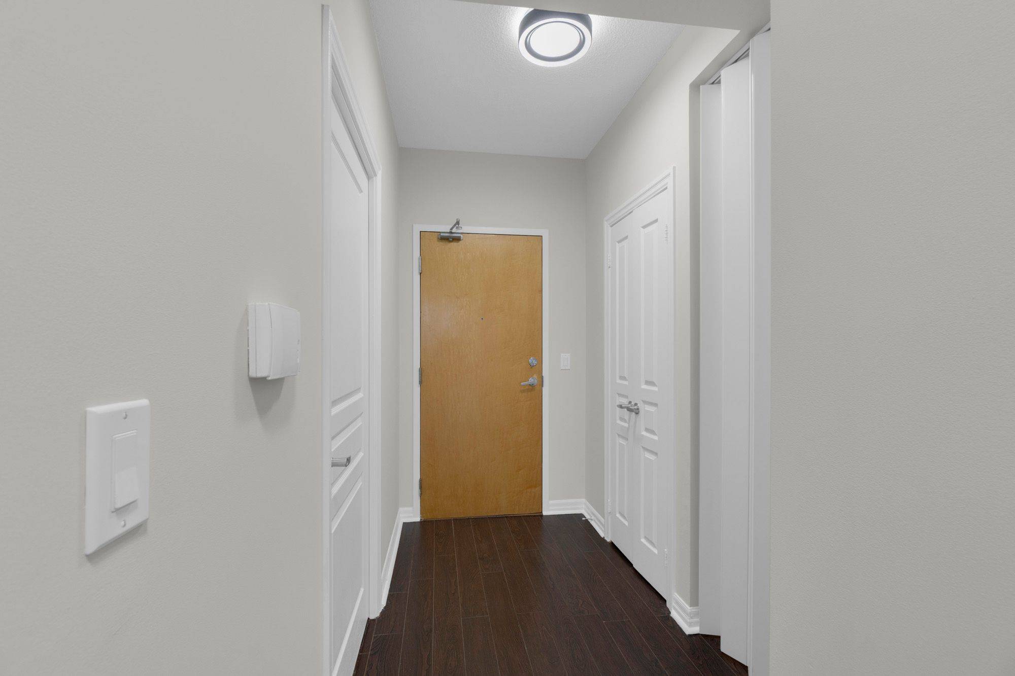 Mississauga, ON L5B 4N4,220 Burnhamthorpe RD W #2903