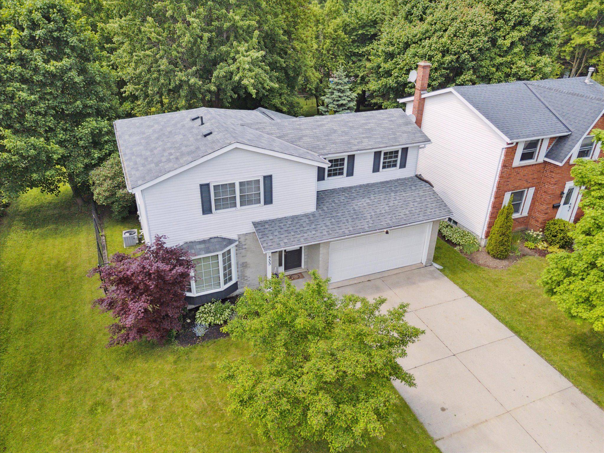 Centre Wellington, ON N1M 3J7,455 Belsyde AVE E