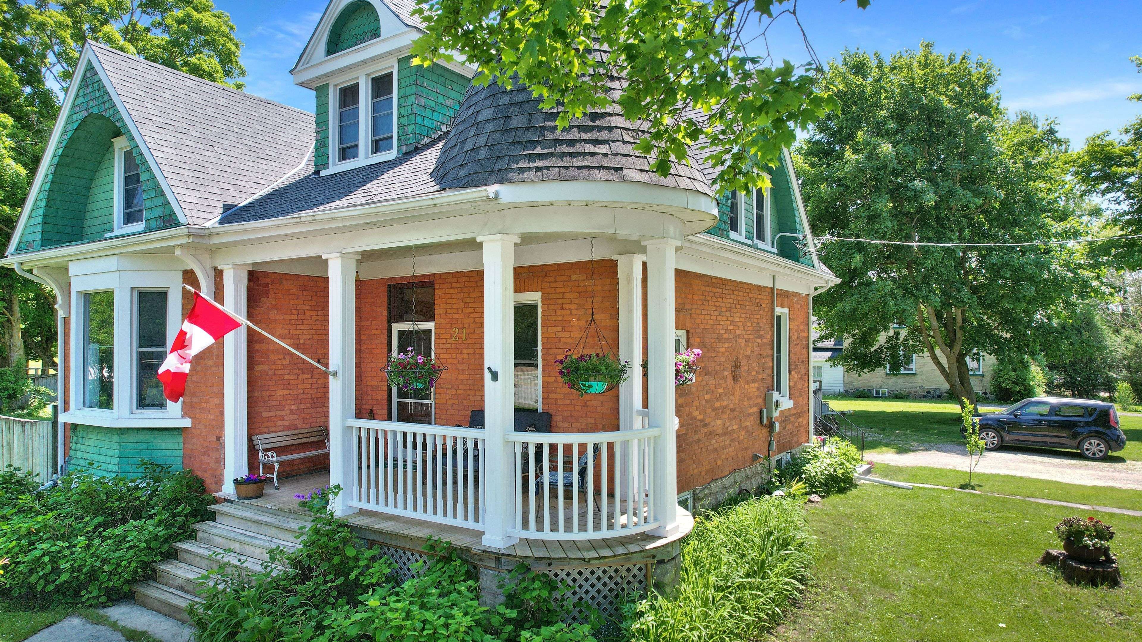 Minto, ON N0G 1M0,21 William ST N