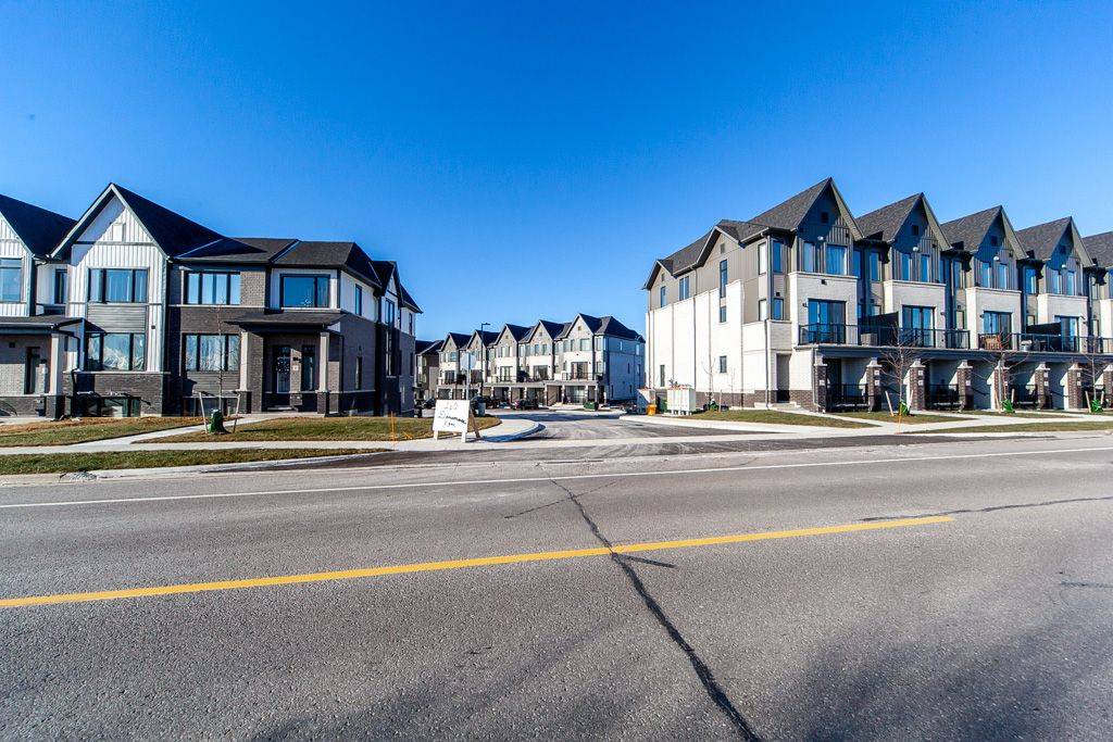 160 Densmore RD #2104, Cobourg, ON K9A 0X8