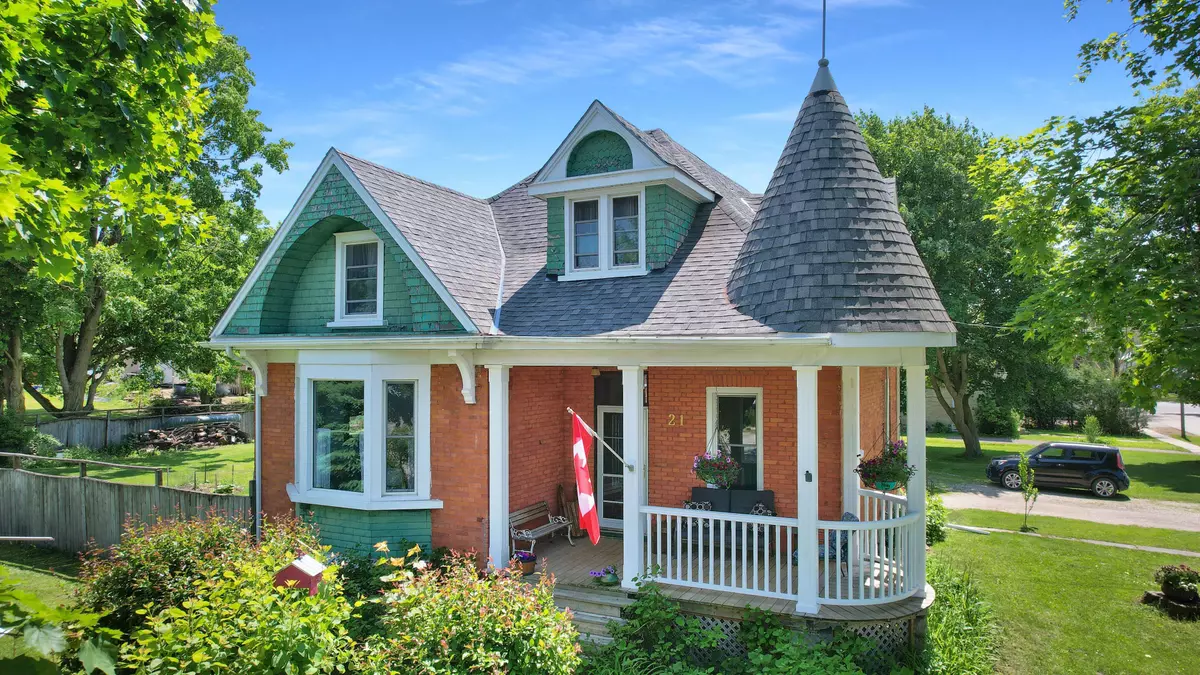 Minto, ON N0G 1M0,21 William ST N