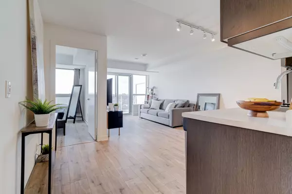 Toronto W04, ON M9N 0B6,10 Wilby CRES #1204