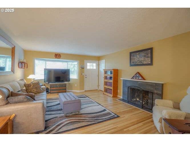 Camas, WA 98607,2919 SE 3RD AVE
