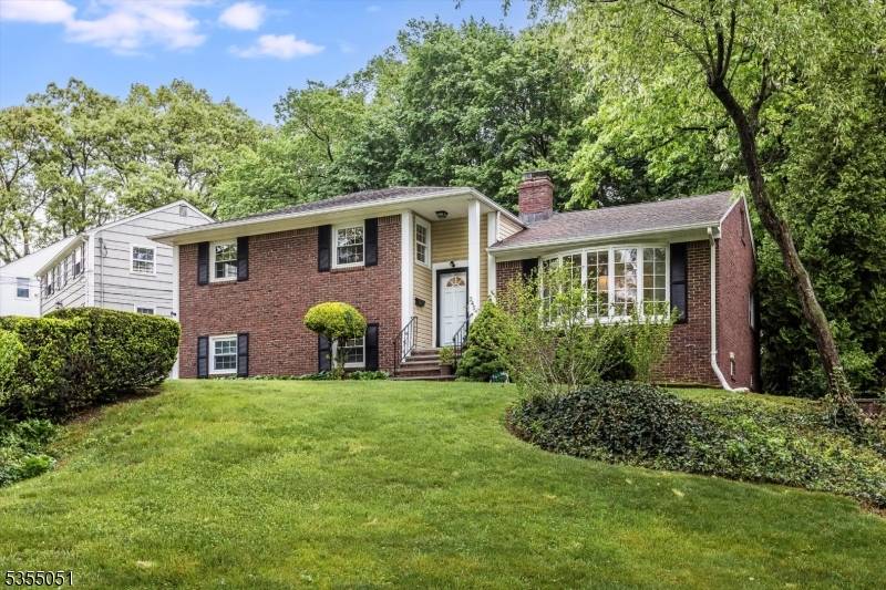 Bloomfield Twp., NJ 07003,245 Essex Ave