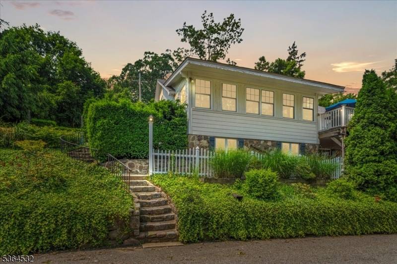 31 Somerville Rd, West Milford Twp., NJ 07421