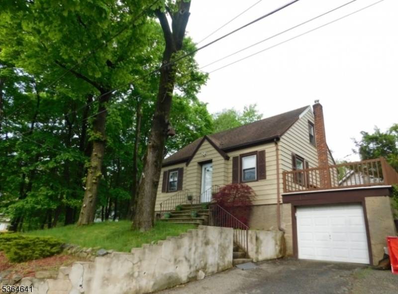 16 Leystra Ln, Wayne Twp., NJ 07470