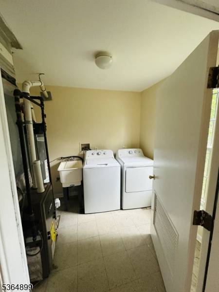 Newark City, NJ 07108,16 Kent St
