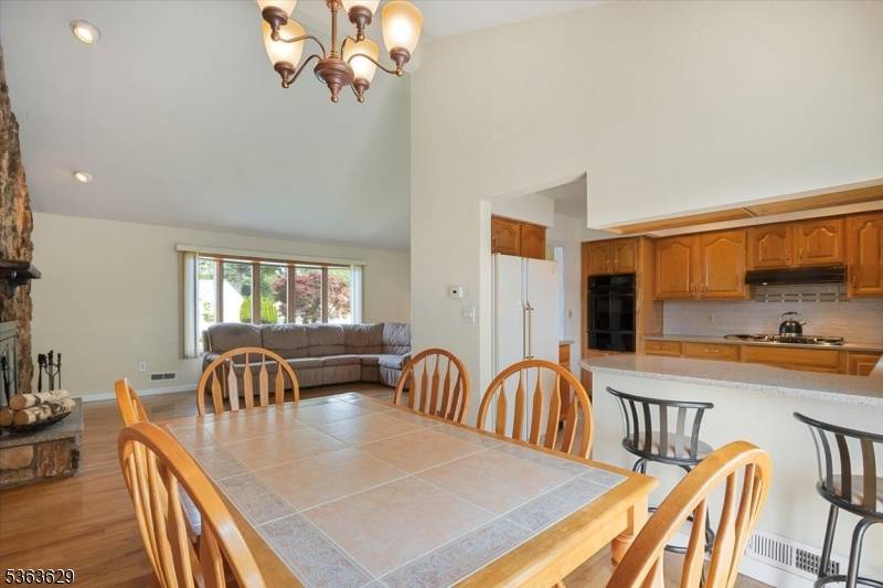 Totowa Boro, NJ 07512,16 Craig Ct