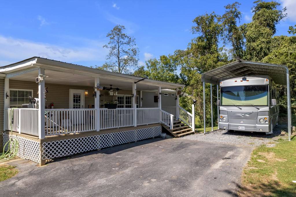 Abingdon, VA 24211,18395 Dauphin Drive