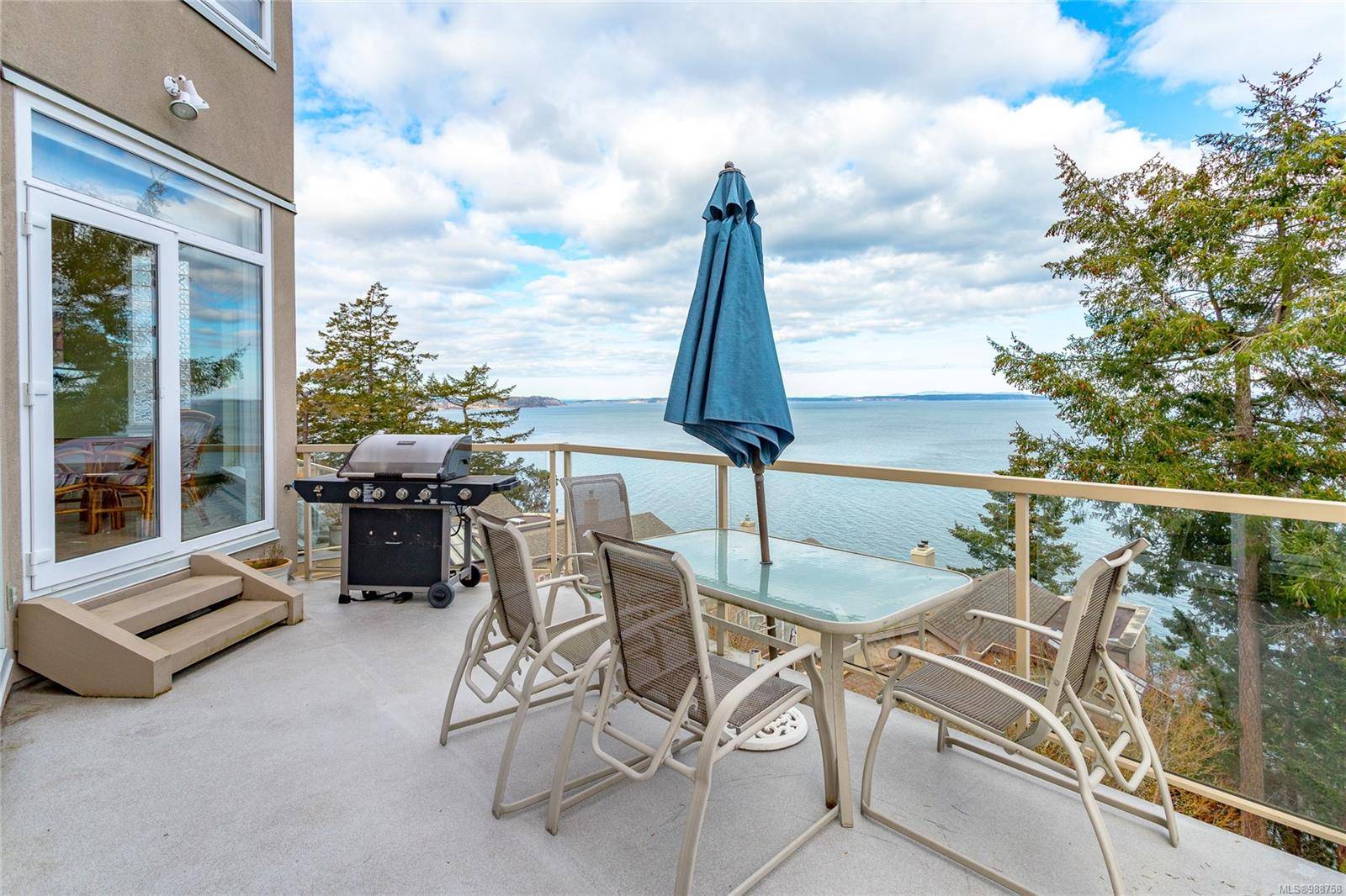 Saanich, BC V9Y 2J7,4771 Cordova Bay Rd #9