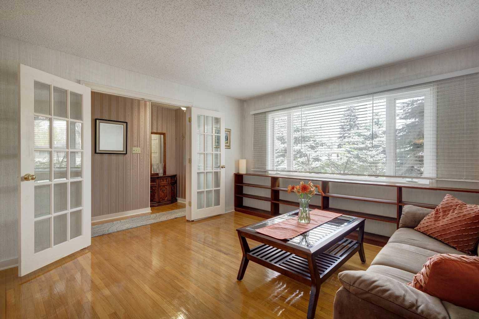 Calgary, AB T2H 1A2,43 Foley RD SE