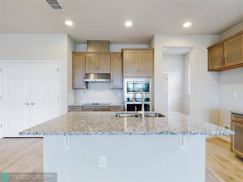 Palm Bay, FL 32909,1724 NE Middlebury Dr
