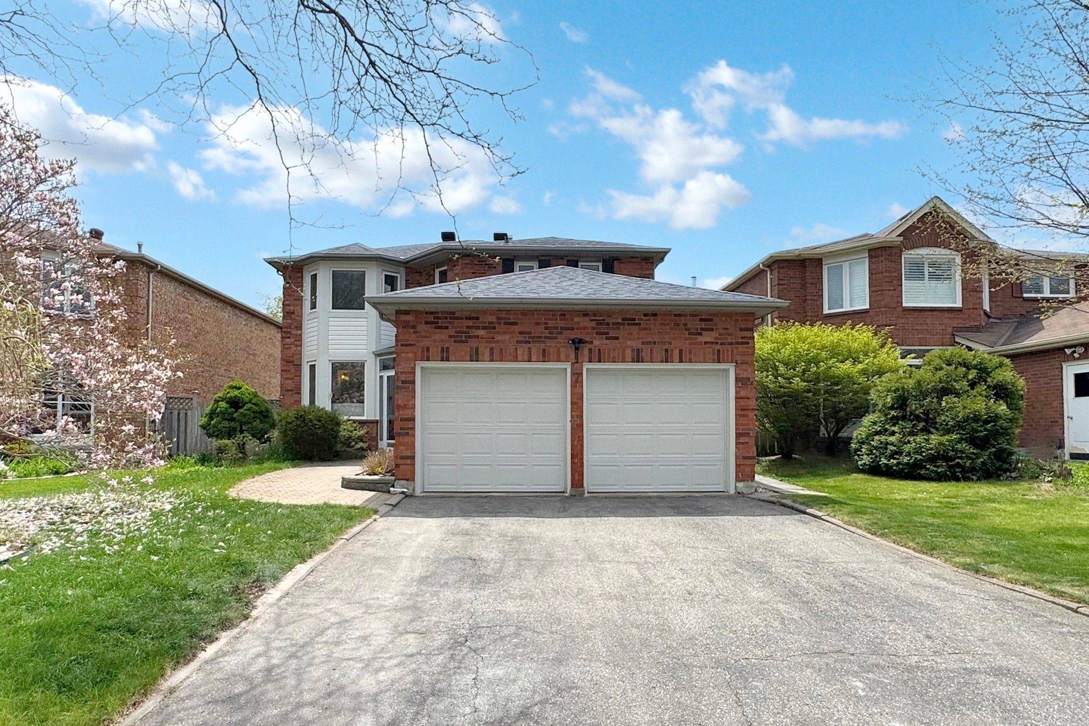 7 Lancashire RD, Markham, ON L3R 8K9