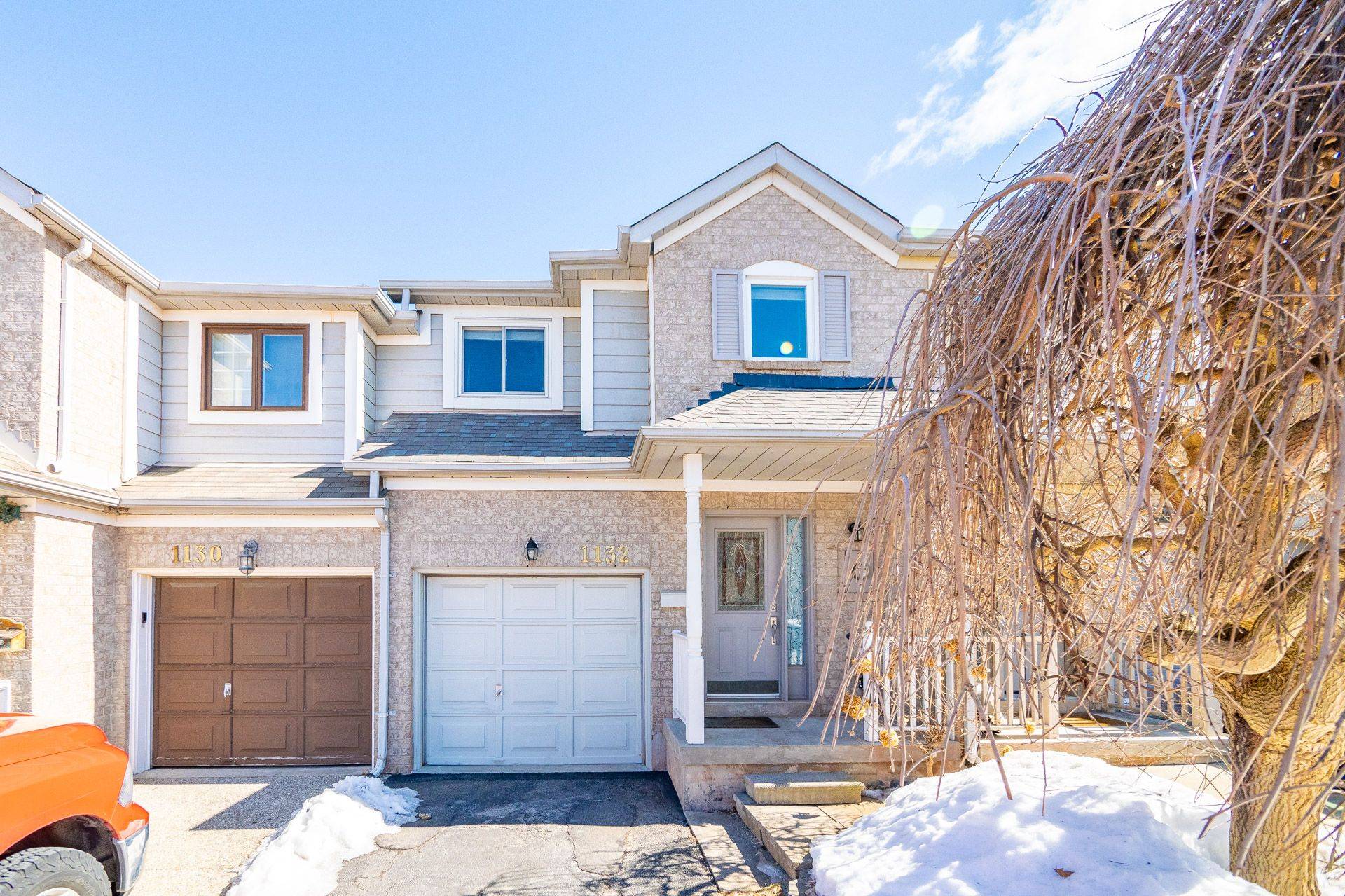 Oakville, ON L6M 3M1,1132 Westview TER